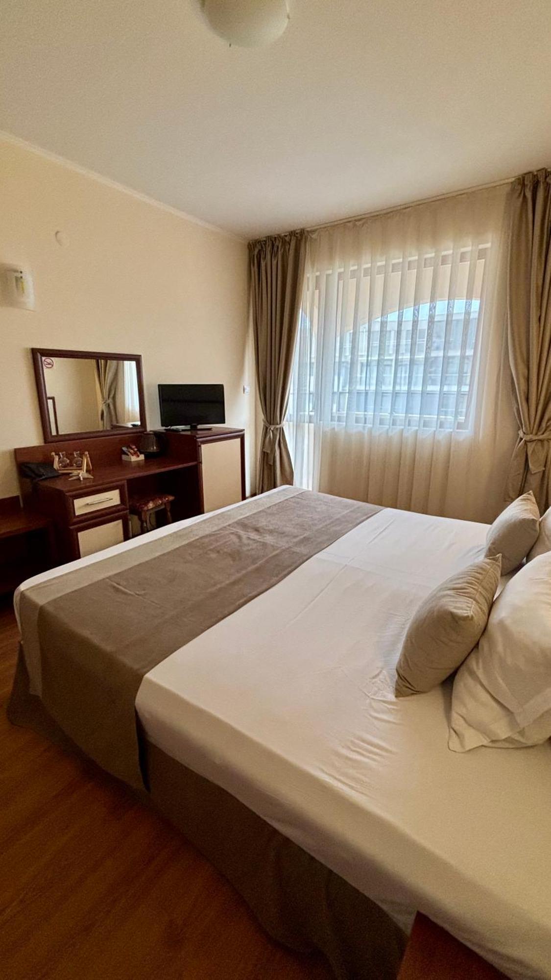 Hotel Sea Vista Sveti Vlas Eksteriør billede